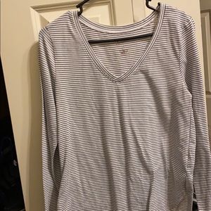 Black and white long sleeve 😇